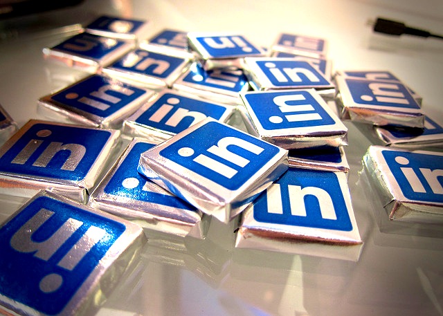 How to Use LinkedIn's 'Sponsored Updates,' a New Type of Ad for Company Pages