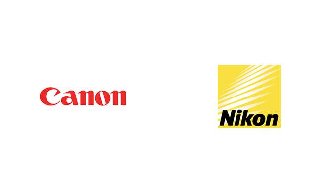 Canon-Nikon-Brand-Colour-Swap.gif