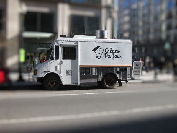 crepes-parfait-food-truck.jpg