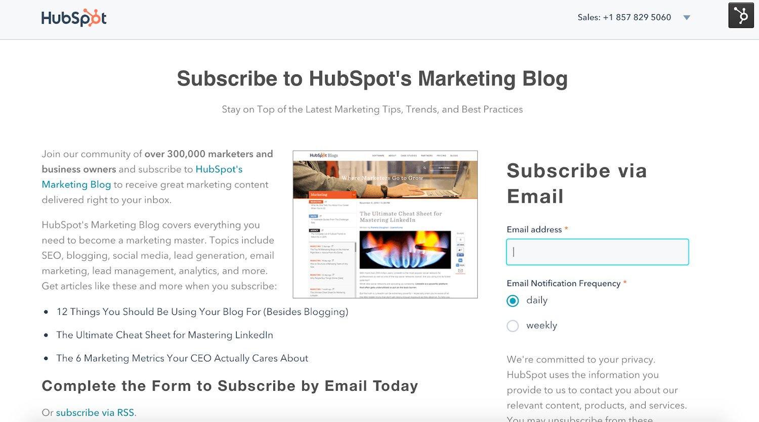 hubspot's marketing blog with subscribe form in the sidebar