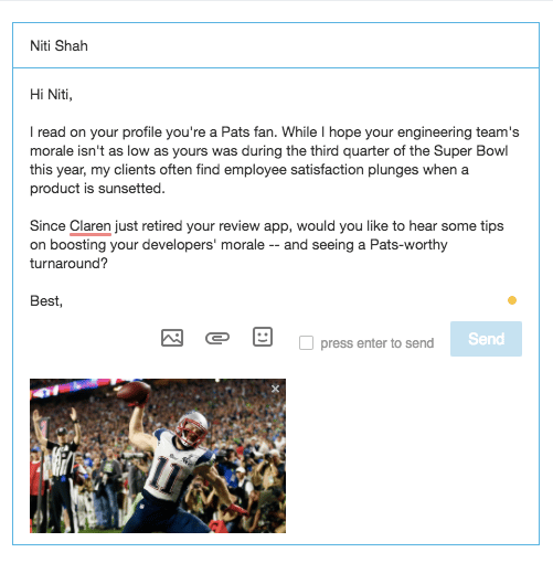 Add a personalized picture in LinkedIn message