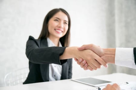 salesperson getting into sales without a degree