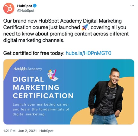 a HubSpot Twitter post about digital marketing certification