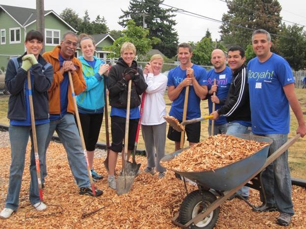 People Volunteering