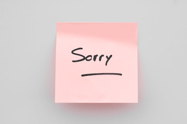 How to Write an Apology Letter to Customers [12 Templates & Examples]