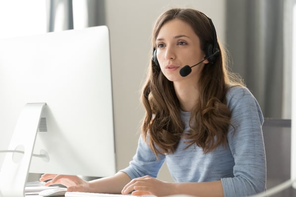 What Is First Call Resolution? Everything Customer Support Pros Should Know