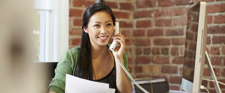 How to Talk to Customers: When a Phone Call Is Better Than an Email