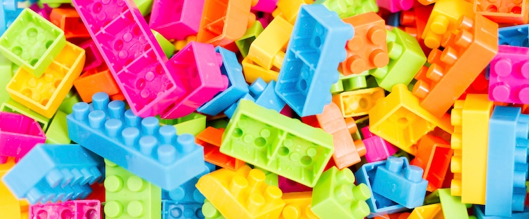 Skinnende kontrollere Funktionsfejl Building a Creative Brand Strategy, Brick by Brick: The History of Lego  Marketing