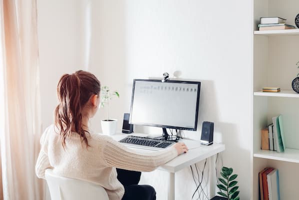 sales rep works remotely from home instead of an office