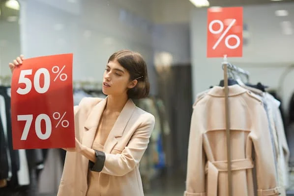 Considering a Sales Discount? Here's What You Need to Know